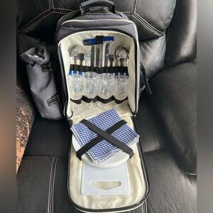 Triple Play Club Grey Canvas Picnic Backpack with Complete Service for Four